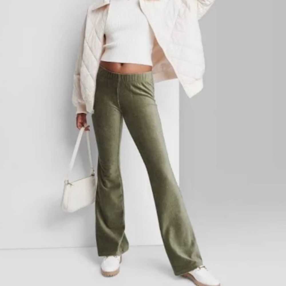 Wild Fable Olive Green Velour Ribbed Flare leggings sz XXS